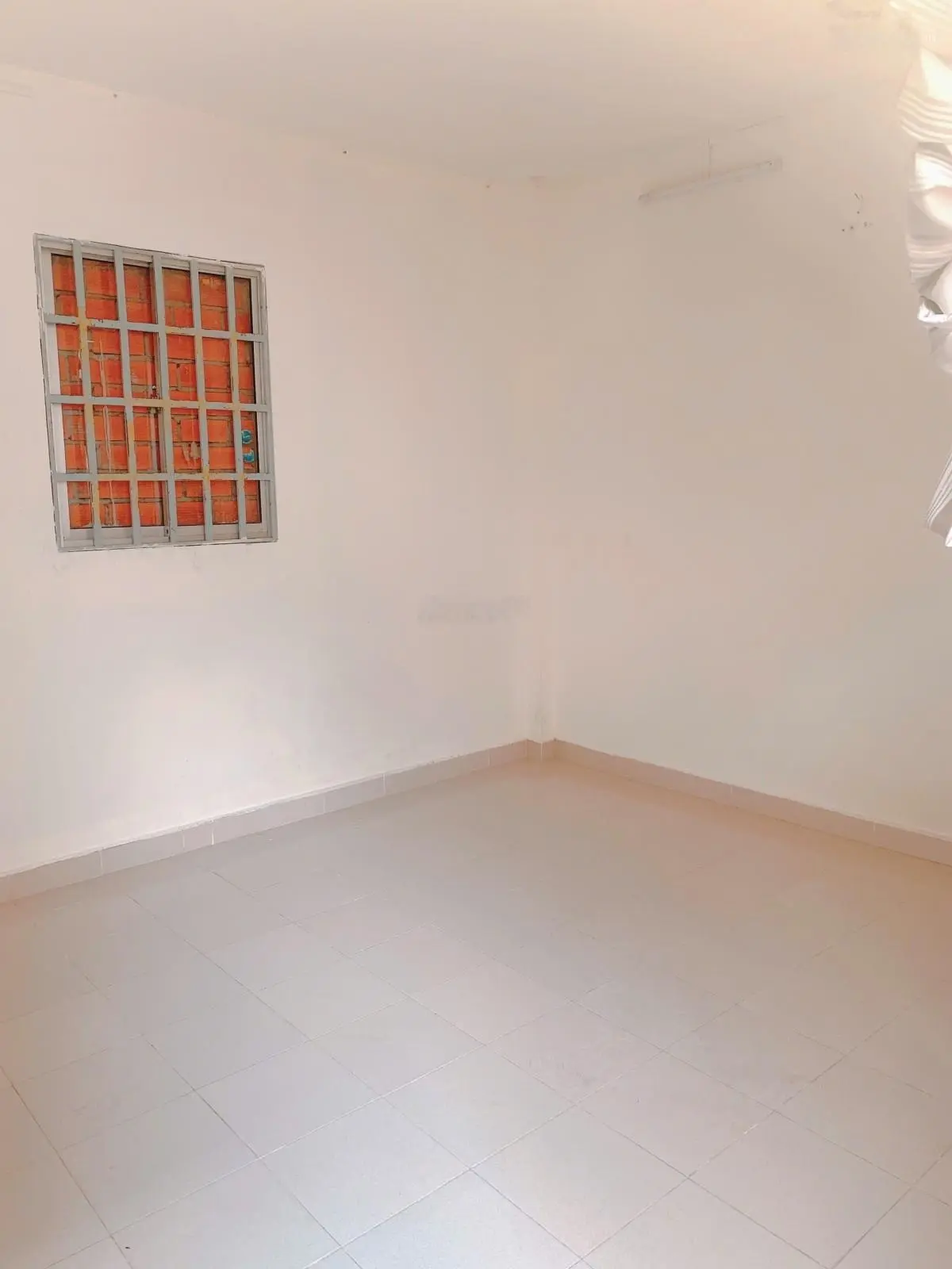 Bán nhà phú nhuận 3 lầu (7.3 x 4,2) ô tô đỗ cửa - mặt tiền, cho thuê 14tr/tháng. giá 5.88 tỷ.