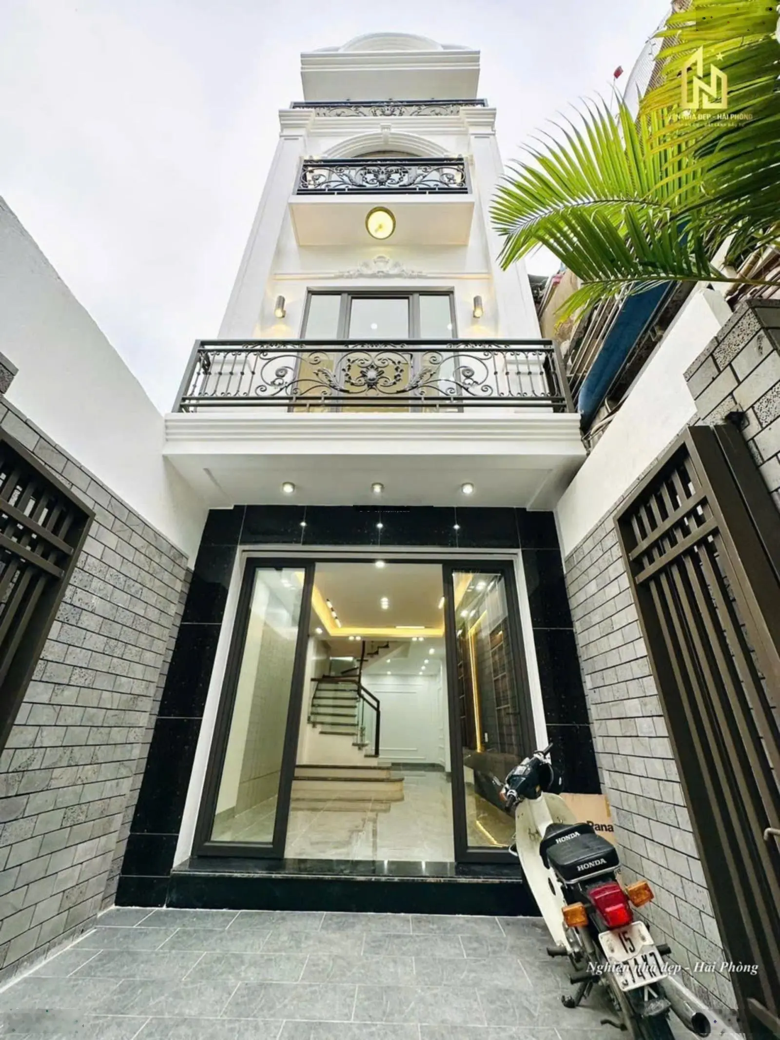 Bán nhà 4 tầng độc lập ô tô Morning đỗ cửa phố Lâm Tường - Tô Hiệu