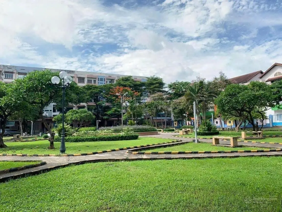 Bán lầu 2 Chung cư Tây Thạnh, DT: 71m2, 2PN 2WC. Giá 2tỷ2 , bớt lộc, Lầu 4 dt71m 1ty8