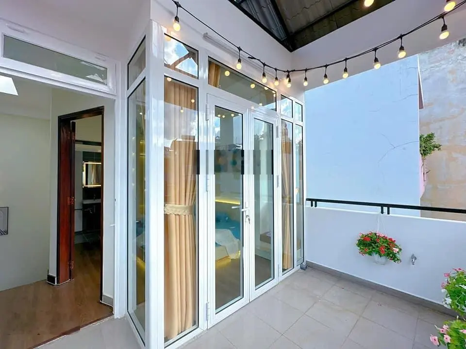 Nhà đẹp mới Bình Tiên 1/, 5x16, trệt lửng 2 lầu, 5PN, 6WC, hẻm to 6m, mua bán công chứng trong ngày