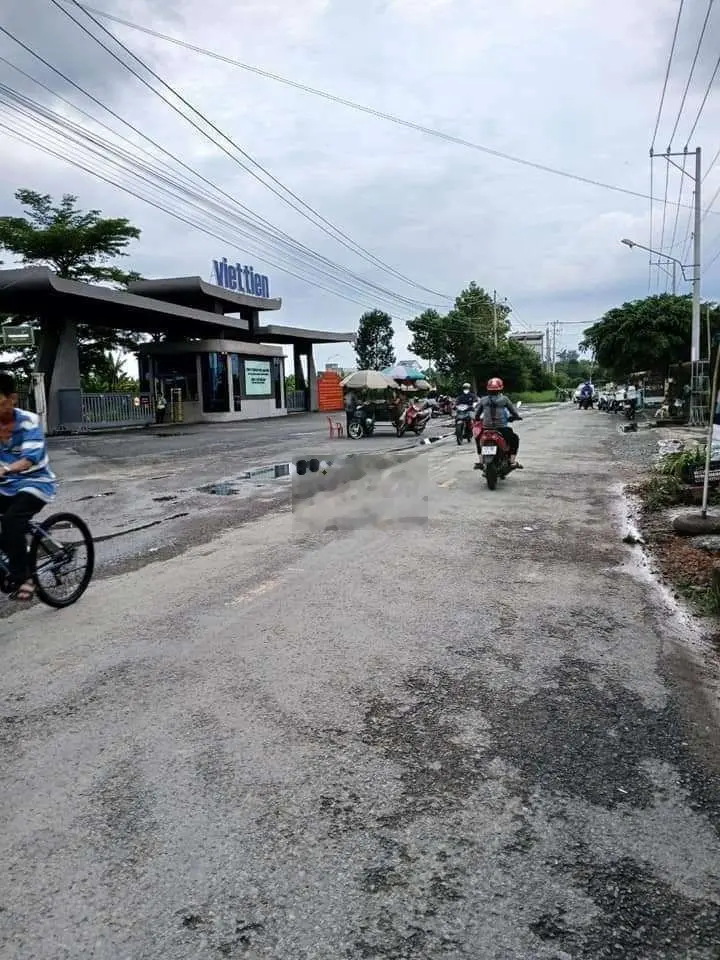 Chính chủ cần bán gấp lắm 4000 m2 đất tại Bình Dương
