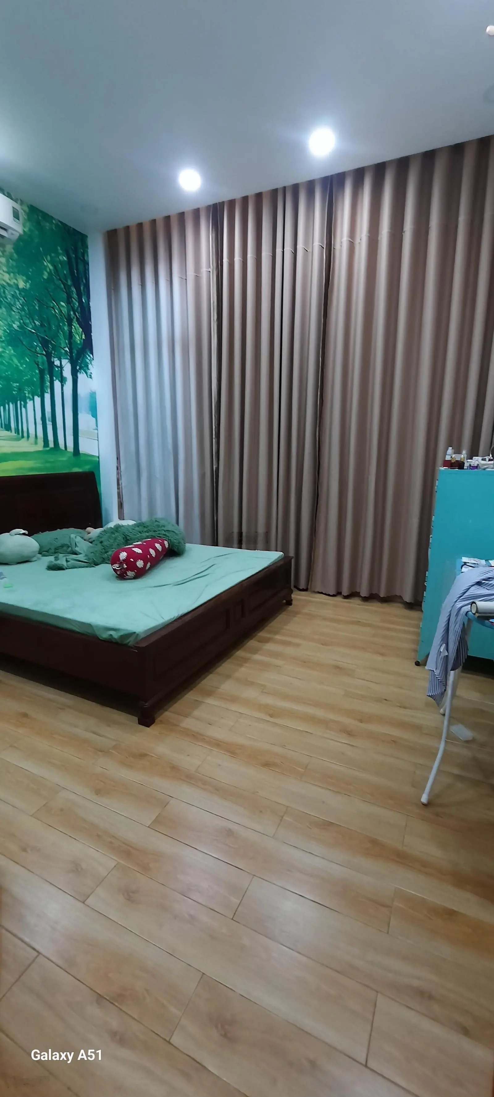 Bán nhà 1 trệt 3 tầng đường 182, Tăng Nhơn Phú A, Q9