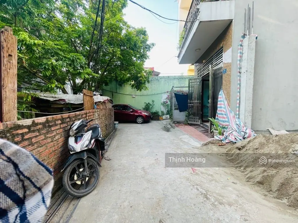 Bán nhà 5 tầng Thạch Bàn ô tô đậu cổng, ngõ oto tránh chỉ 4,5 tỷ