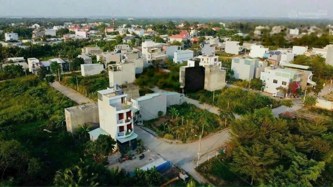 Bán lô đất đẹp đối diện chợ Long Phước - TP Thủ Đức - KDC Hiện hữu