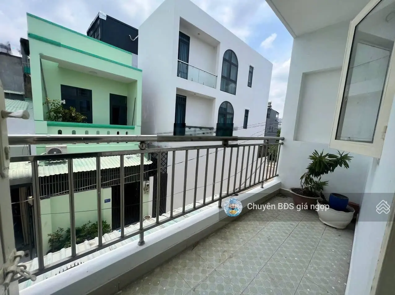 Chủ cần tiền nên bán căn nhà 52m2 đang cho thuê 8tr/tháng ở long bình- q9 kế bên vinhome grand park