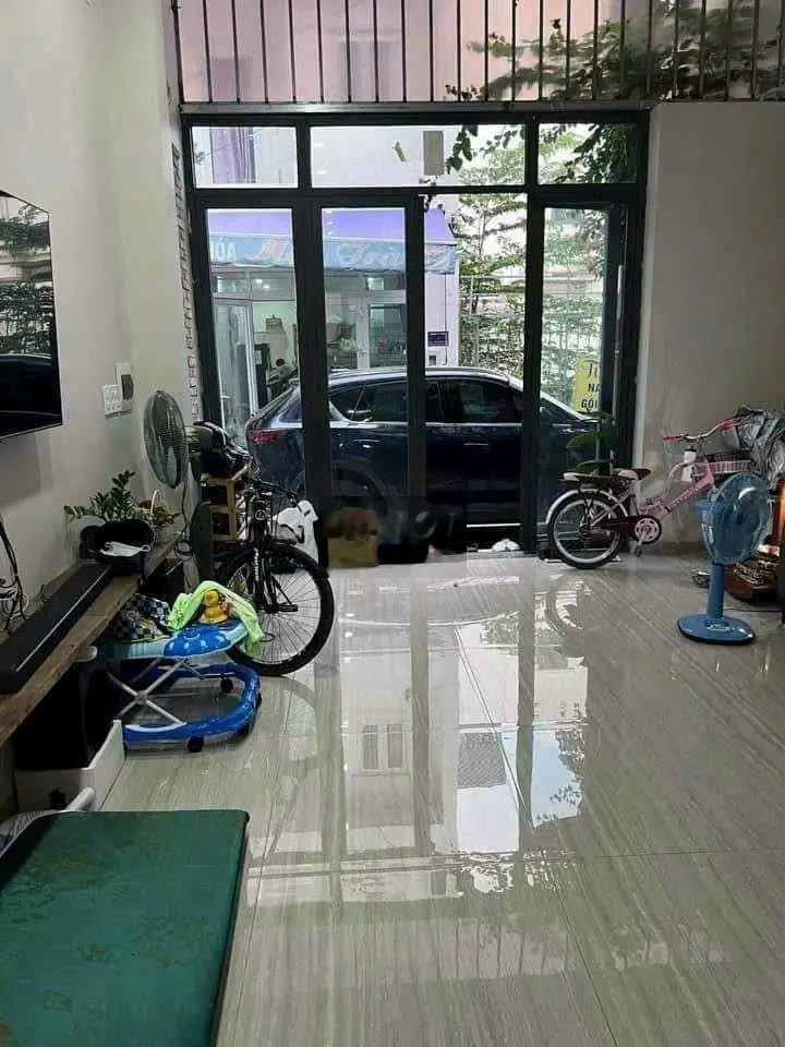- NHÀ BÁN HXH, ĐƯỜNG HUỲNH TẤN PHÁT, 55m², 4 TẦNG, GIÁ 5TY100TR.