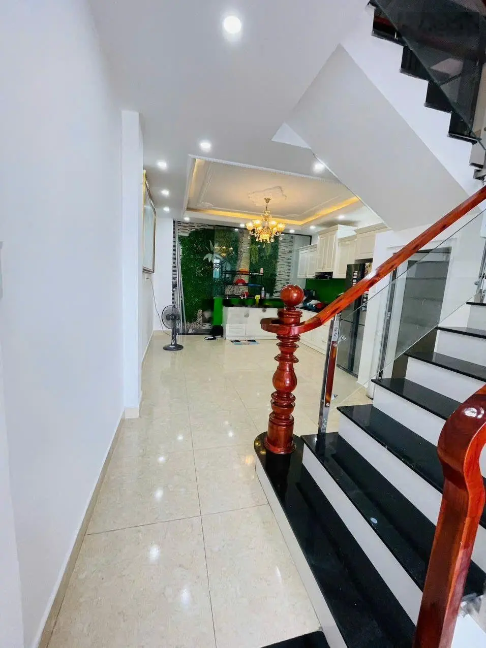 Bán nhà 4x13m,3 tầng,hẻm xe hơi 6m. Quận 7. Chủ 6.8 tỷ. Đường Huỳnh tấn phát, sát Phú Mỹ Hưng