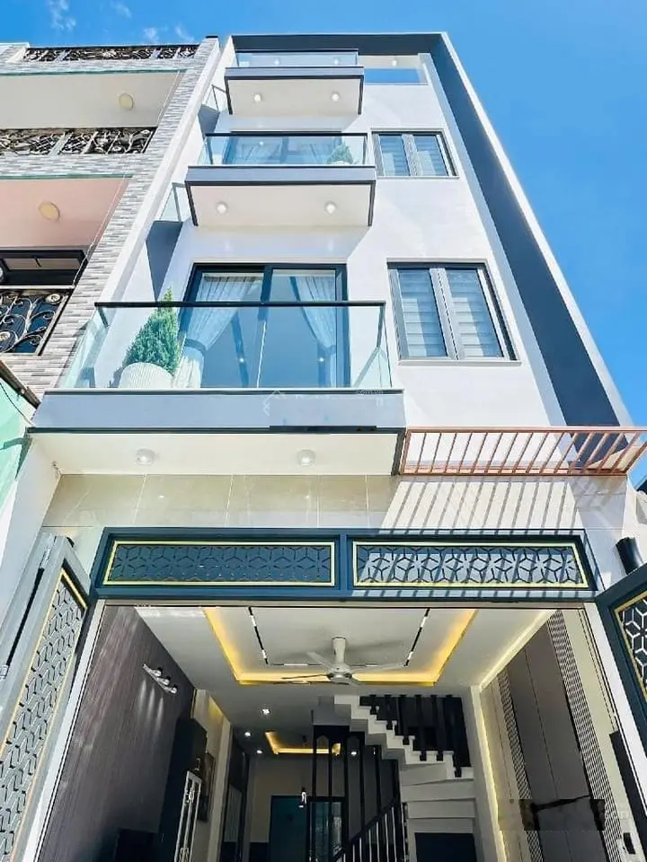 Cần bán gấp nhà Đ Bùi Thị Xuân P2 Q Tân Bình. 83,5m2/4tỷ370. Gần chợ Phạm Văn Hai, cho thuê 36tr/th