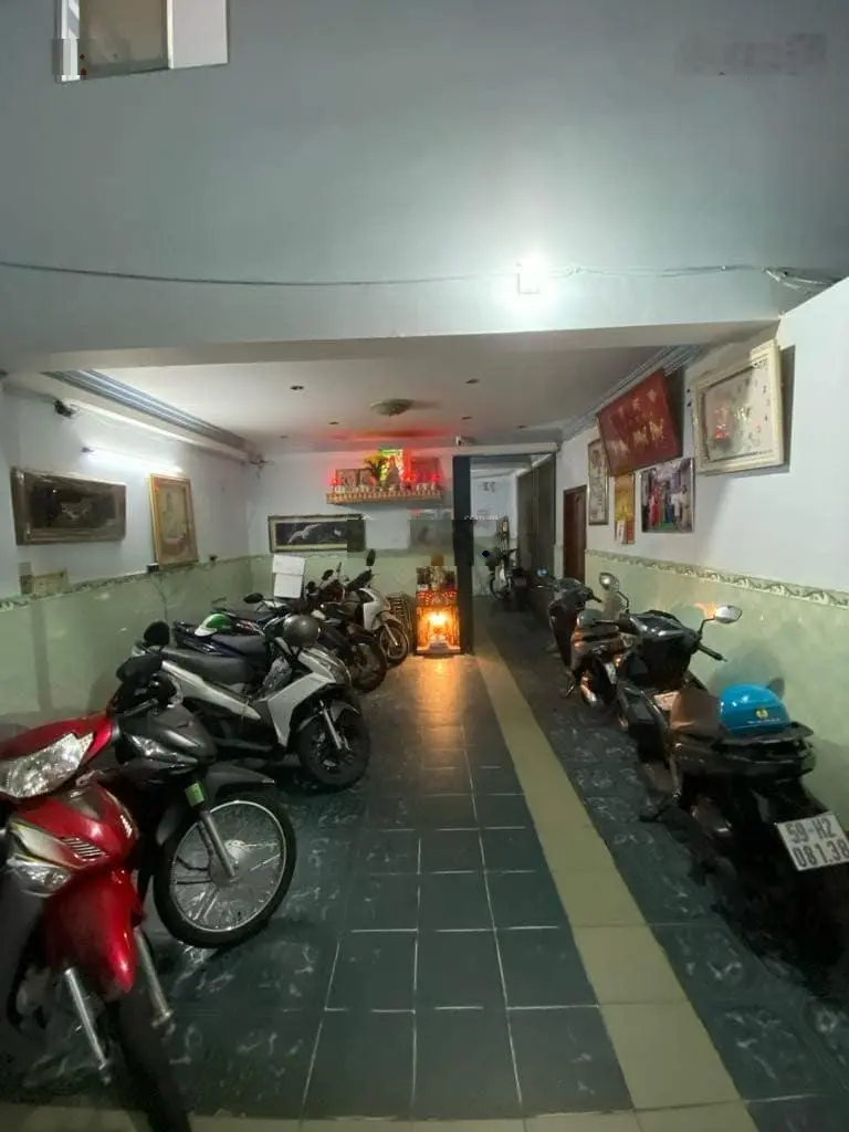 Quận 5 trước nhà 16m, 5 ô tô tránh nhau, dt 91m2 ngang 7,8m vuông vức