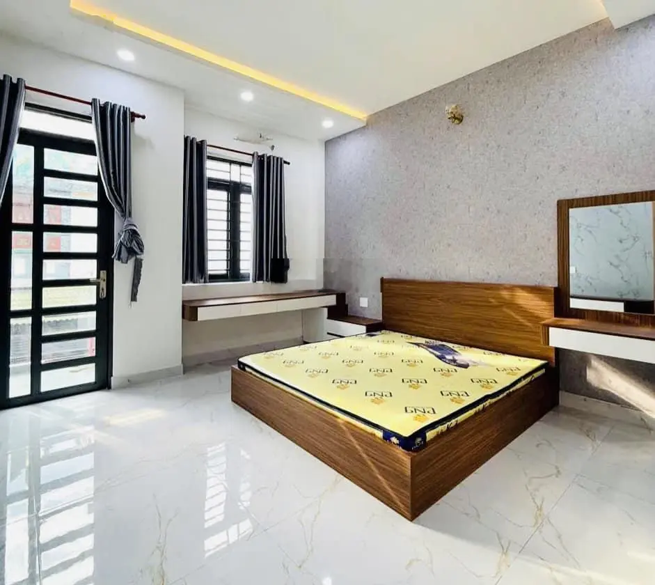 Hót, Bán nhà MT 7A Thành Thái, P14 Quận 10, Dt 65m2, 1 trệt 1 lầu, Sổ hồng riêng, Giá 3 tỷ 550