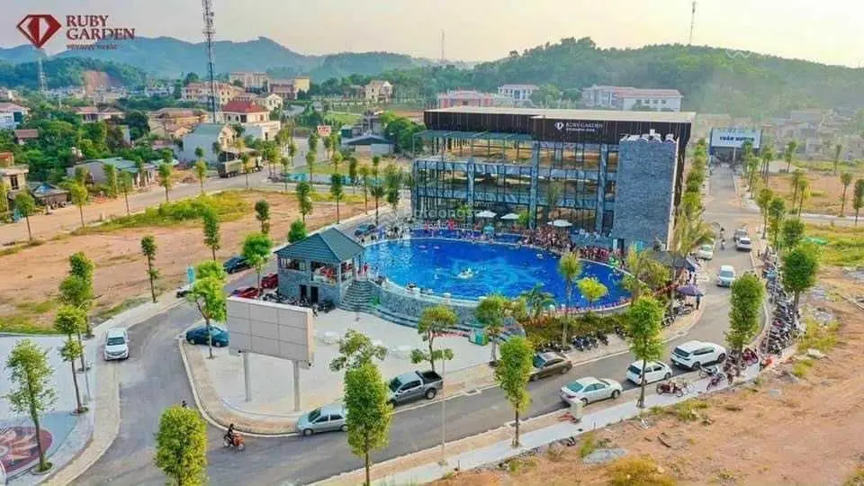 Chính chủ bán đất tại thành phố Yên Bái 102m2 MT 5m, view bể bơi, ngân hàng, nhà hàng