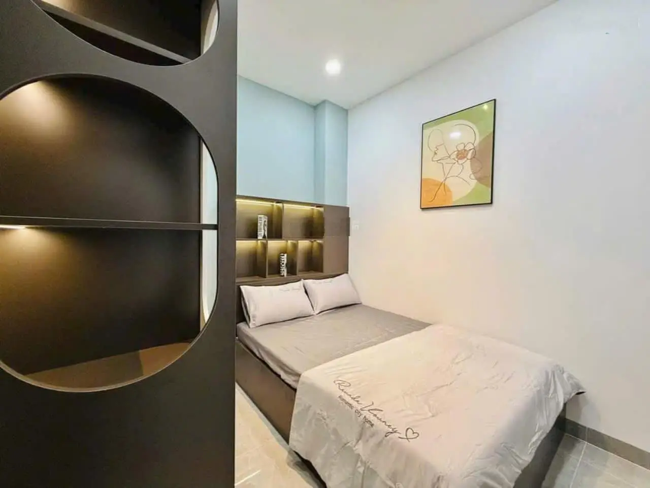 Chủ cần bán nhà gấp Bùi Văn Ngữ, Q12, 64m2, 2 tỷ 200, cho thuê 18 triệu, Sỗ sẵn