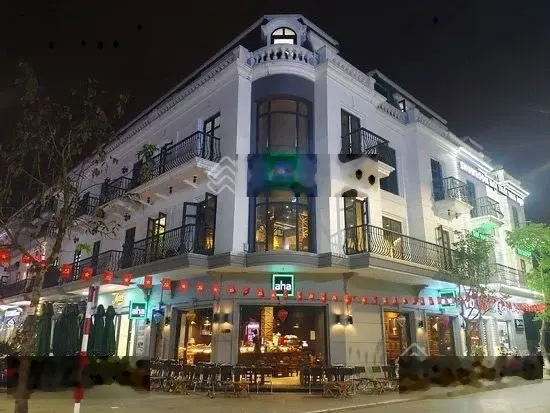 Giá bán nhà phố thương mại Vincom shophouse Thái Hòa. Giá đầu tư tốt nhất Việt Nam tháng T7.2024