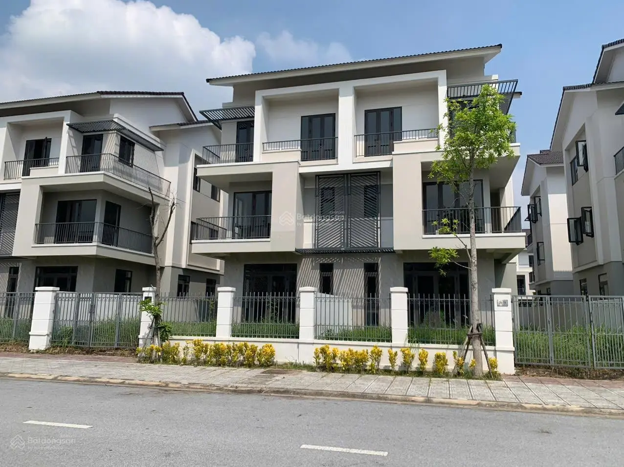 Siêu hiếm Biệt Thự 180m2 Giá chỉ 10Xxx sát Khu Công Nghệ Cao INNOBIZHUZ