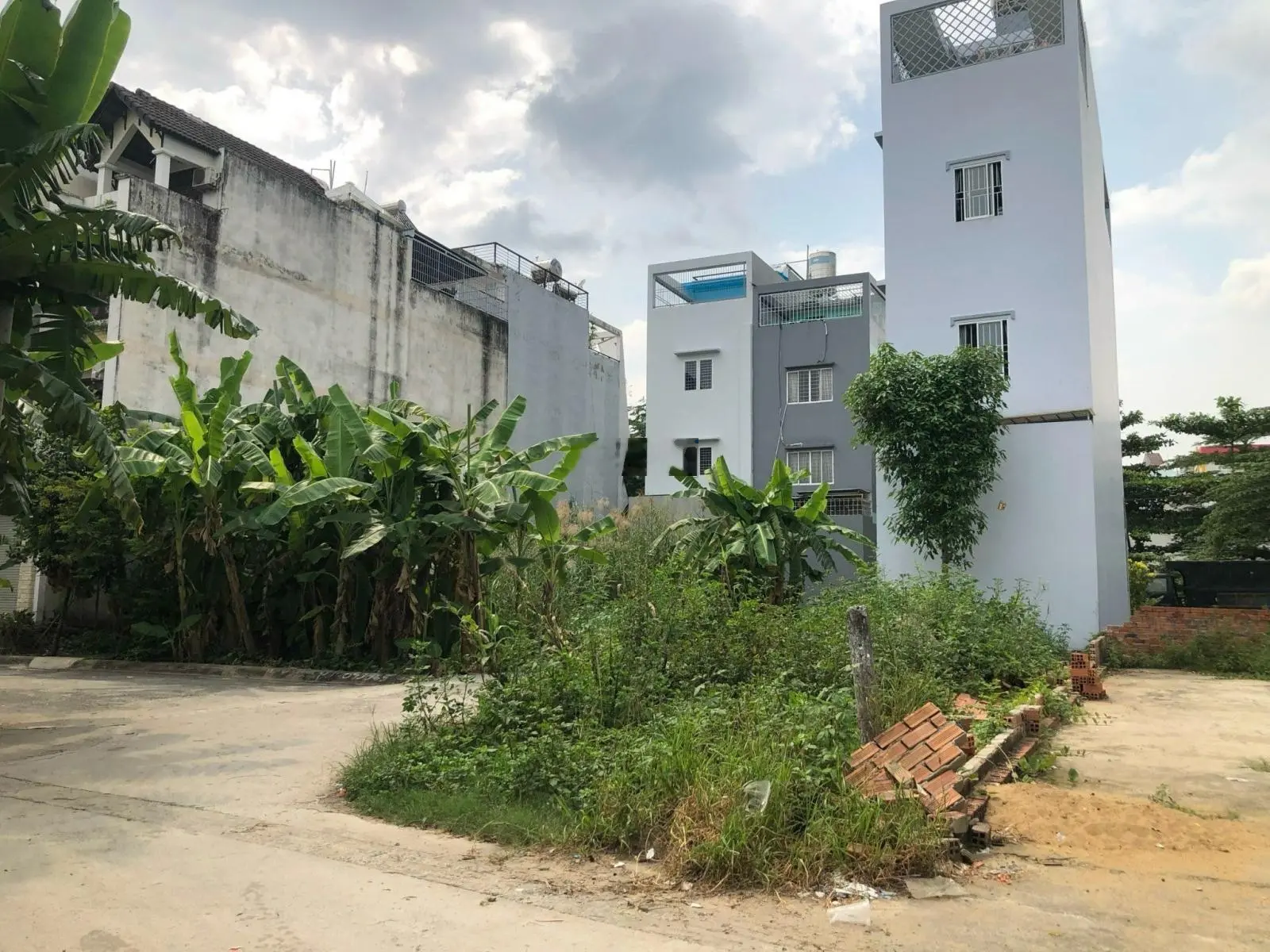 Bán đất thổ cư ngay Võ Văn Kiệt - 2F KDC Nam Hùng Vương 65m2 giá 4.65 tỷ sổ riêng 0938 030 ***
