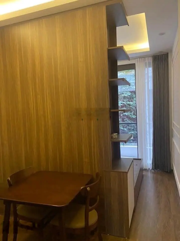 bán nhà thái hà 40m 5T MT 3m giá 9,9 tỷ.nhà phân lô,gần phố, ôtô đỗ của, 20m ra phố. víp nhất khu.