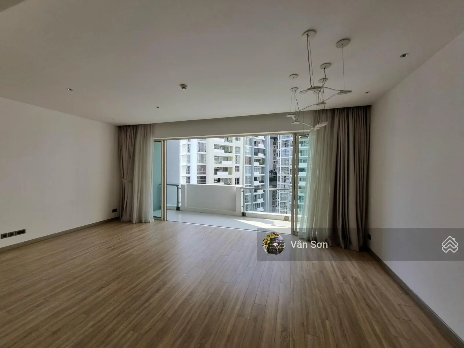 Nhà thật - Giá thật 3PN 148m2 sổ sẵn view trực diện hồ bơi giá chỉ 11 tỷ 5 bao hết