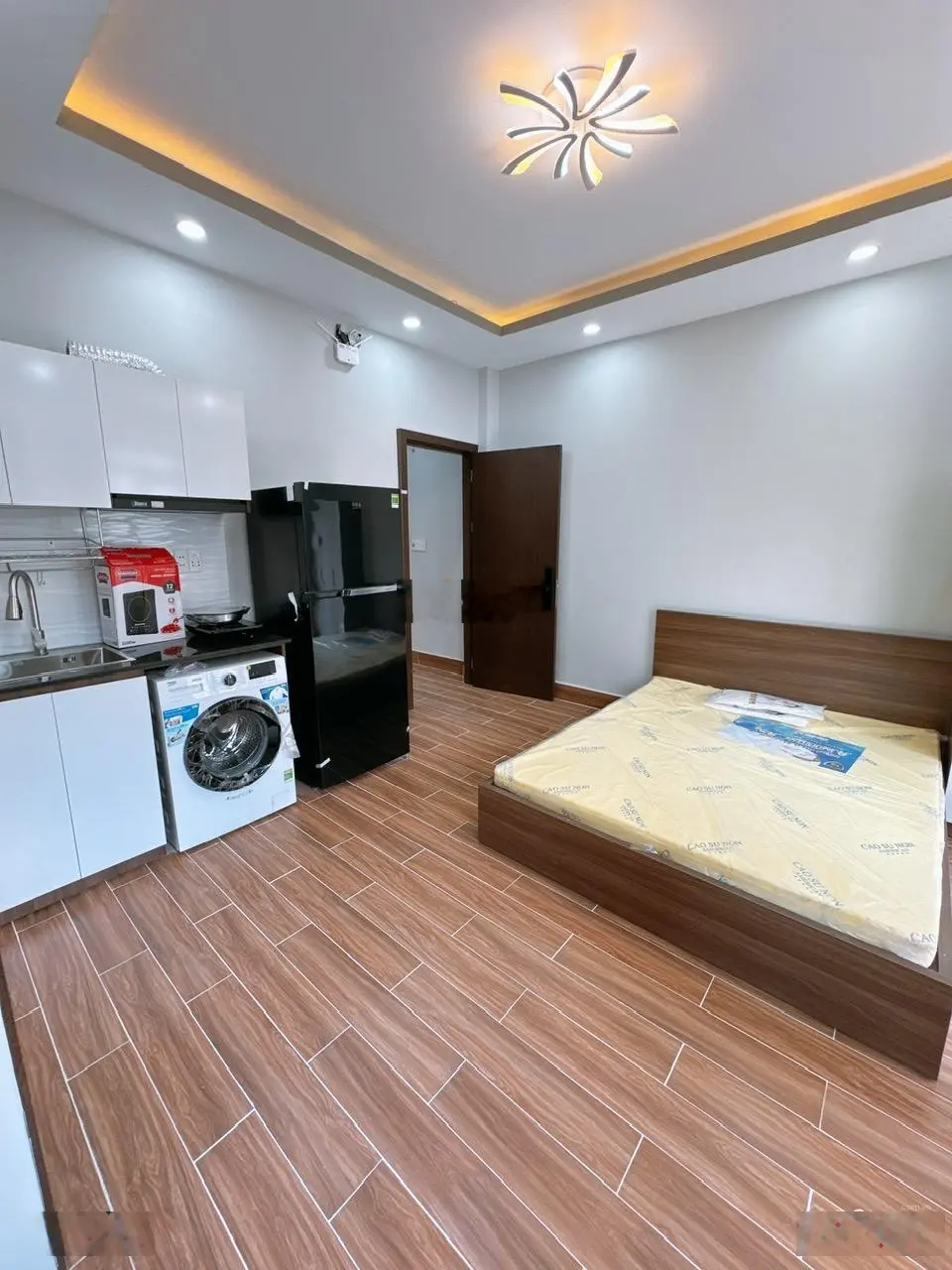 Bán nhà riêng giá siêu hời tại Hàn Hải Nguyên, 8,9 tỷ, 56m2, 7PN, 7WC, 4 tầng, Q11, HCM