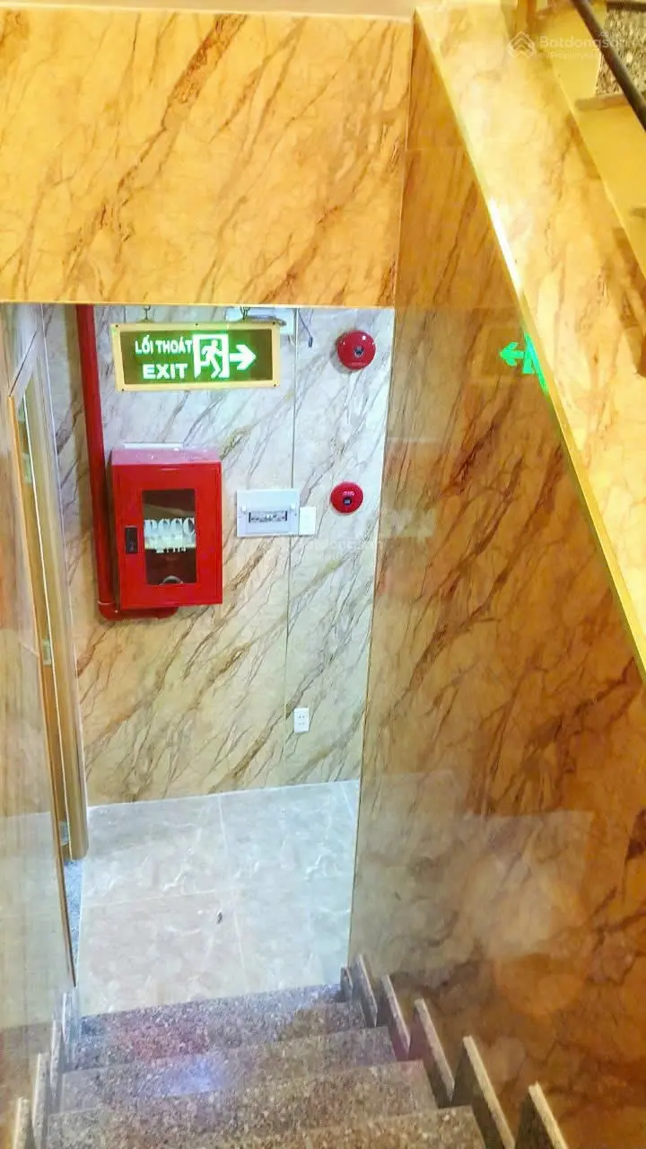 Bán khách sạn gần Bùi Viện siêu hiếm , dòng tiền 2 tỷ / năm , 4 x 20m 7 tầng 21p giá chỉ 46 tỷ
