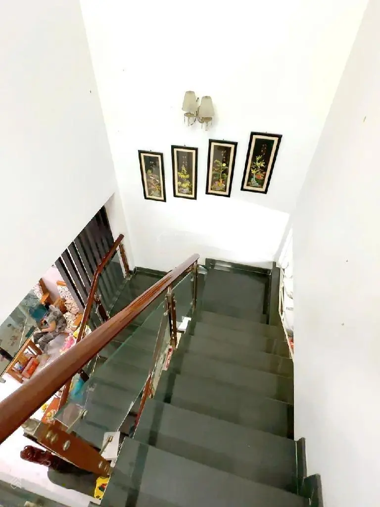 Bán nhà Tân Quý sát Aeon Tân Phú, 4x18m 2 tầng giá 4 tỷ