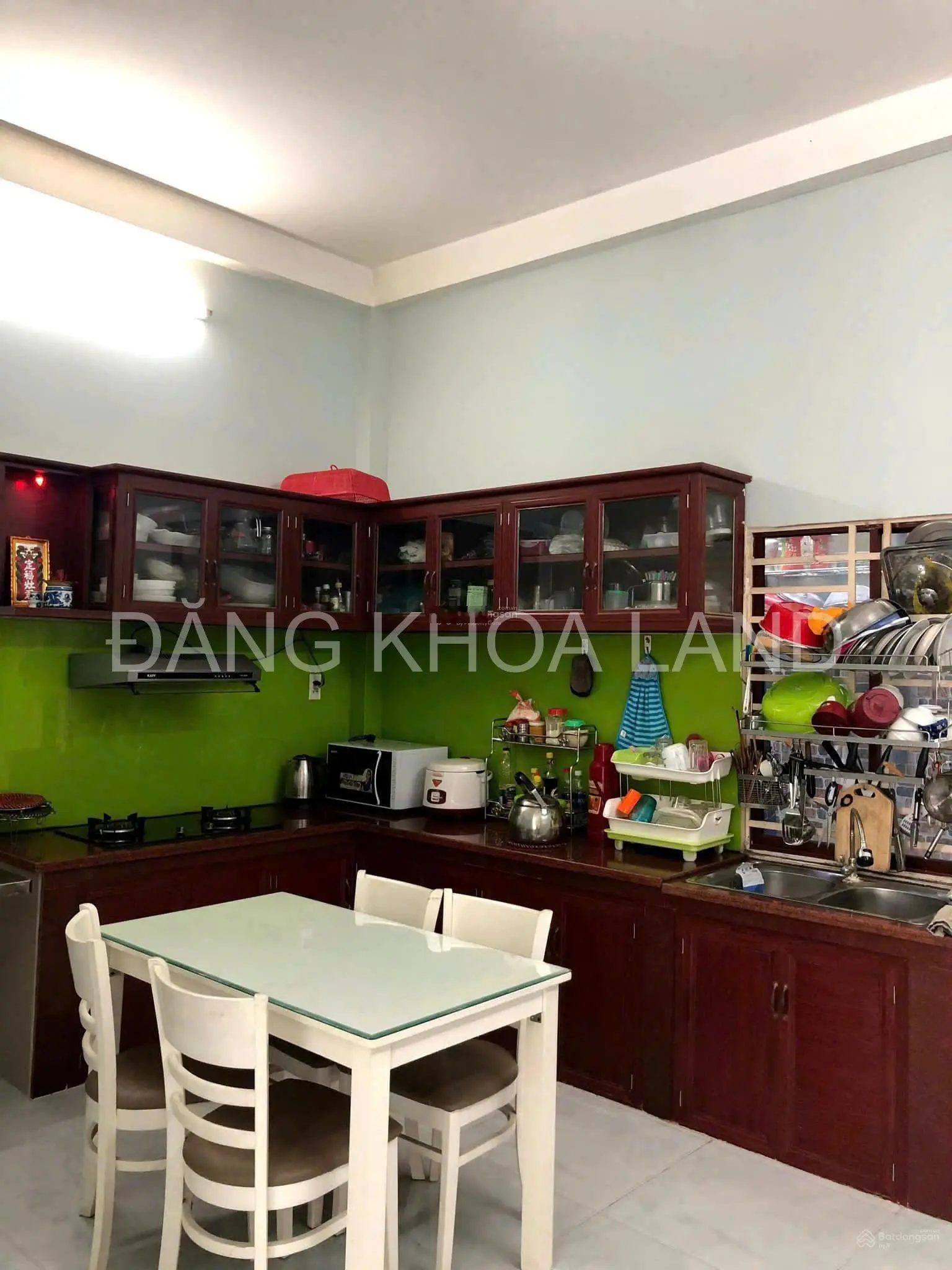 Nhà hẻm xe hơi đường Cây Keo 5tỷ2 giảm còn 4tỷ780 - cần bán gấp!