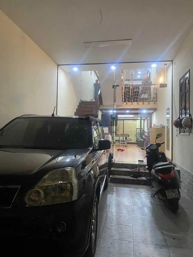 Khương Trung, ô tô vào nhà, ô chờ thang máy: 48m2, 5 tầng, mặt tiền 4m, hai thoáng. 11 tỷ