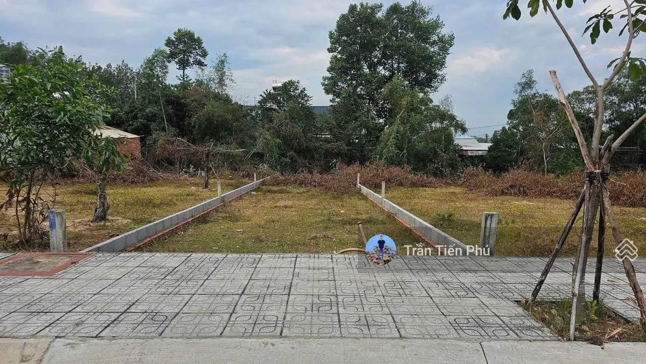 Cần bán gấp lô đất đường Trường Chinh, Hiệp Ninh, Tây Ninh. 120m2. Sổ sẵn. LH: 0934 022 ***