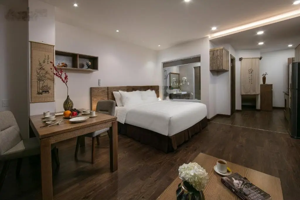 Bán NR tại Phạm Viết Chánh, 29 tỷ, 181m2, 6PN, 6WC, giá tốt Hot!