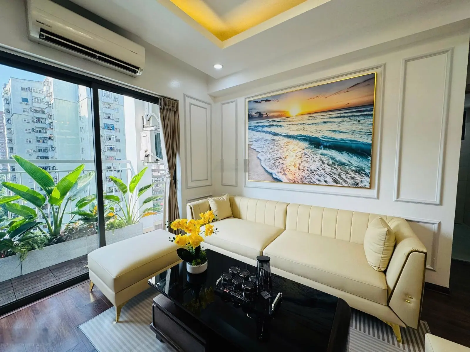 (Chính chủ) cần bán căn hộ tại Handiresco diện tích 98m2, 3PN 2WC, Cửa ĐN ban công TB full nội thất