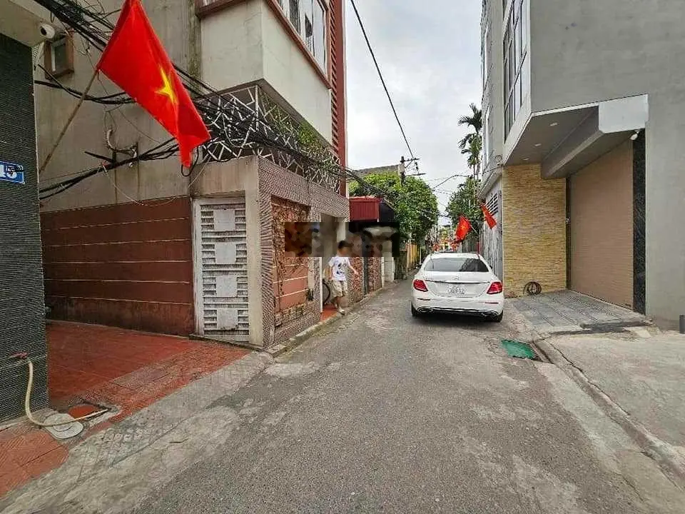 Bán đất TDP Kiên Thành, Trâu Quỳ. 55m2 * MT 4m * 5,55 tỷ. Ô tô thông, kinh doanh