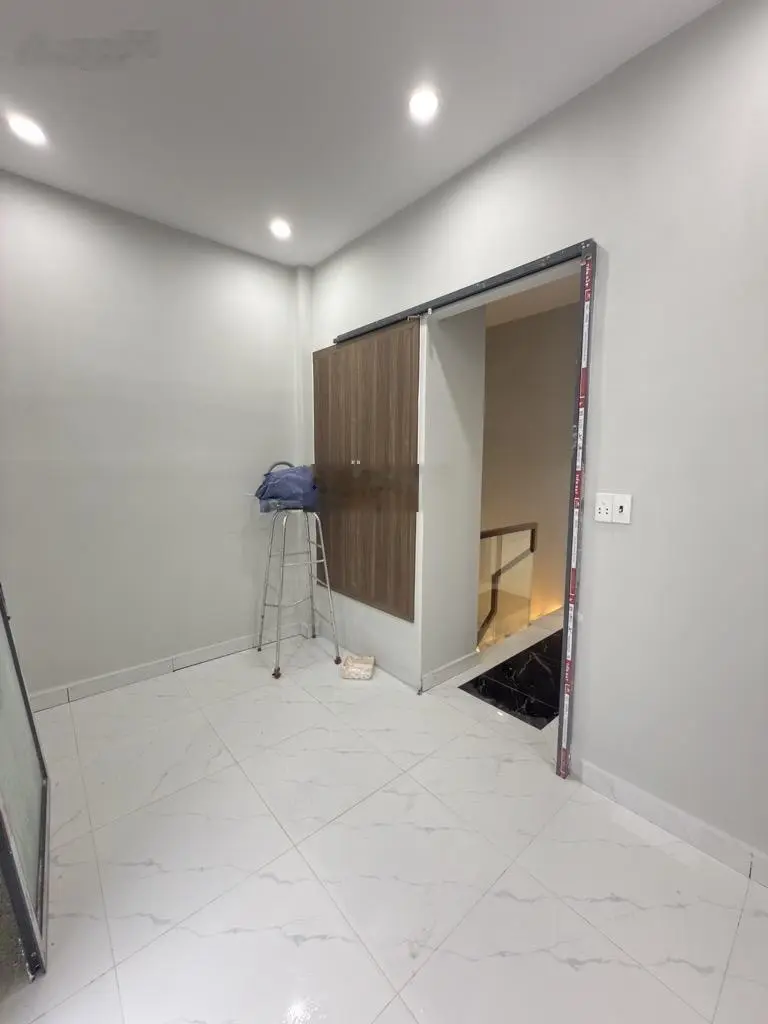 Siêu phẩm nhà Q.11 - nhà mới mua ở ngay - 2 lầu 3 PN - 37m2 - hẻm 3m thoáng