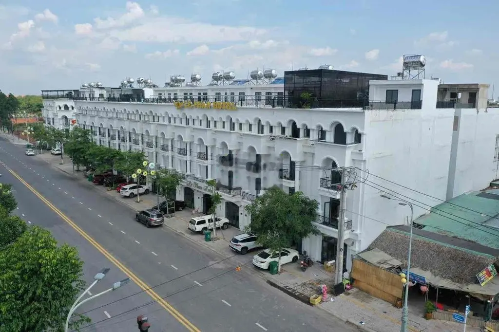 Nhà phố 3 tấm 4.5x18 cách toà thánh 4km tp tây ninh 4 ty 5