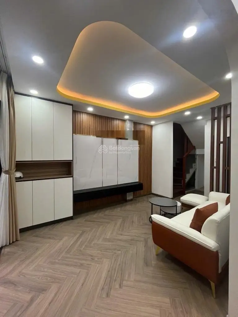 Nhà ngang 6m, hẻm thông thoáng nguyễn thượng hiền, phú nhuận. nội thất xịn