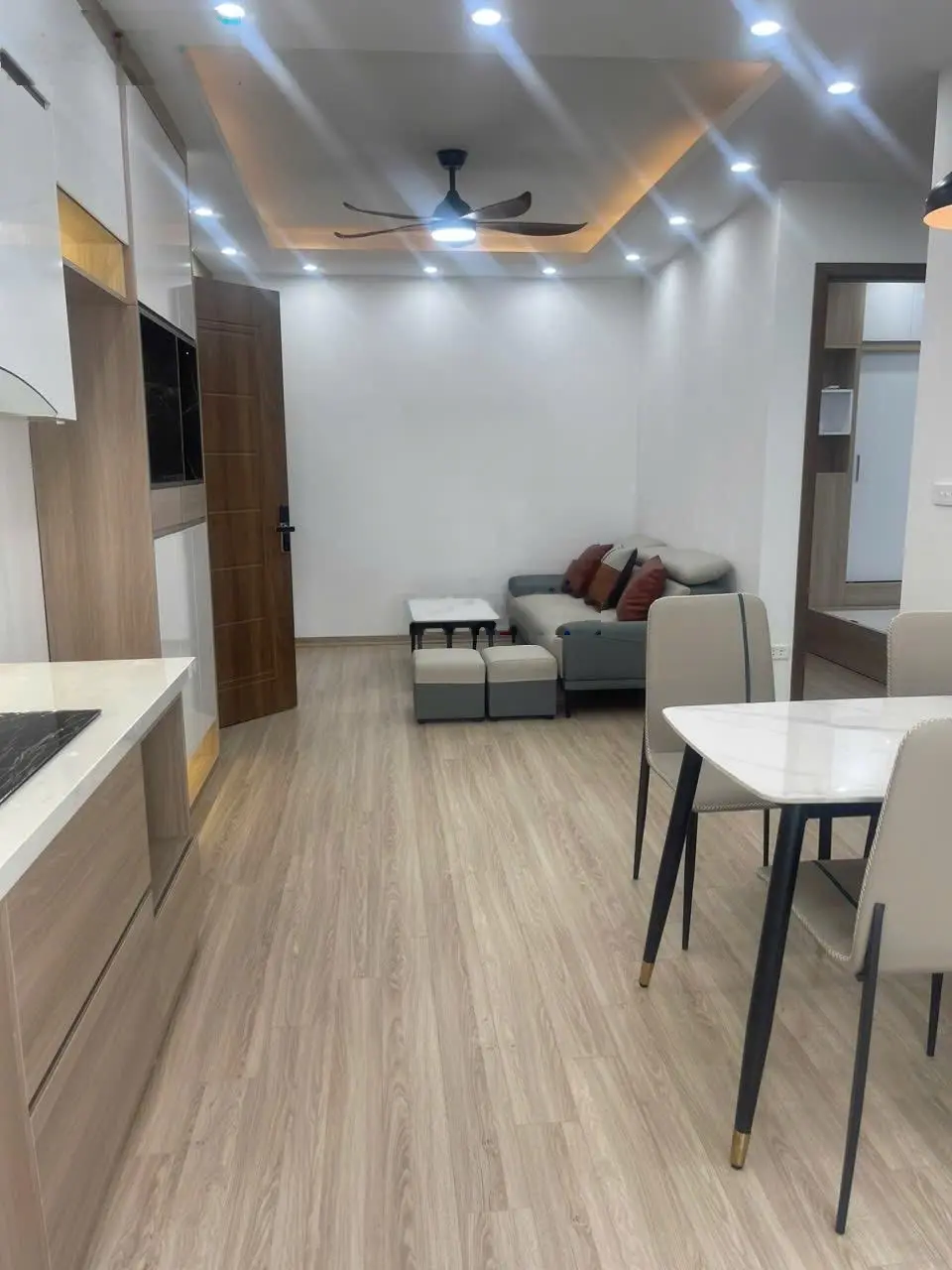 Bán nhanh căn 56m2, 2ngủ &2VS HH1A Linh Đàm Hoàng Mai. LH: 0966 455 *** em Thuỷ