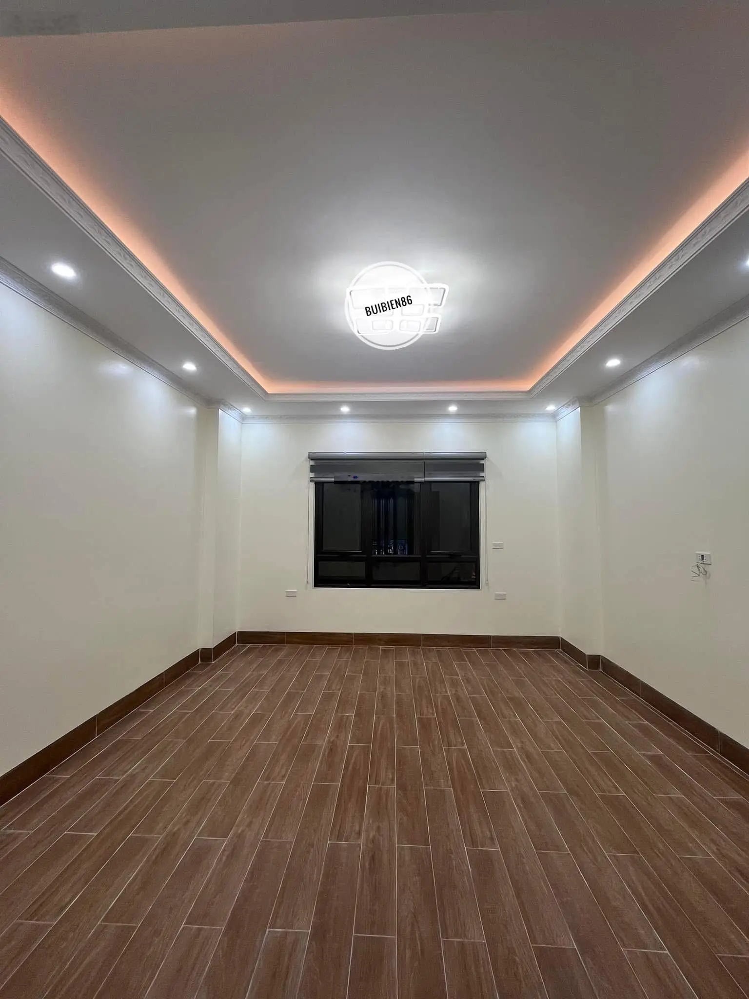 Bán nhà đẹp đón tết - lô góc - thang máy, ngõ thông Cầu Giấy: 45m2, 6T, 4.5m MT=10.9 tỷ