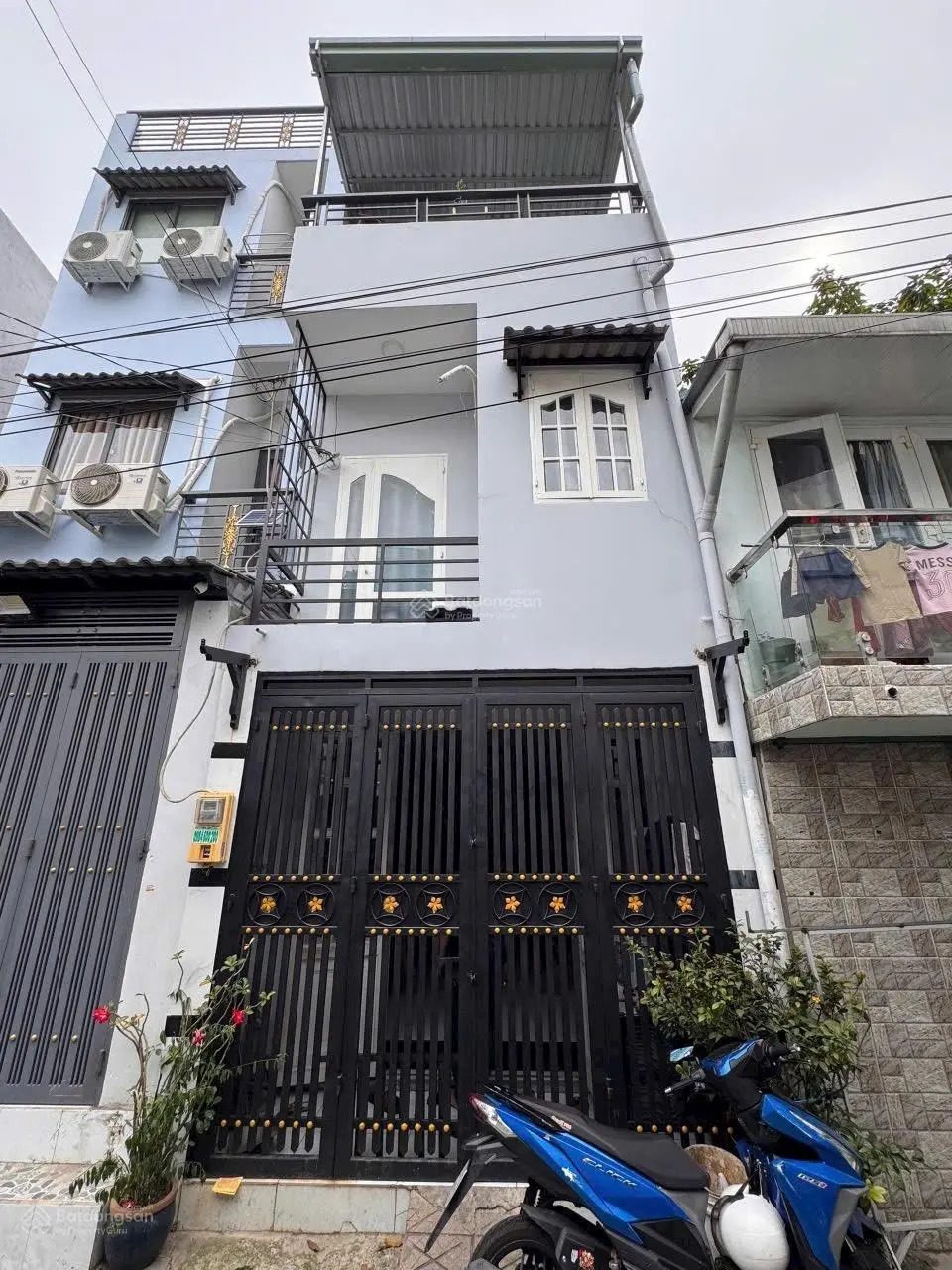Nhà đẹp 4 phòng ngủ 3WC hẻm thông 6m ngay chợ Lê Đình Cẩn