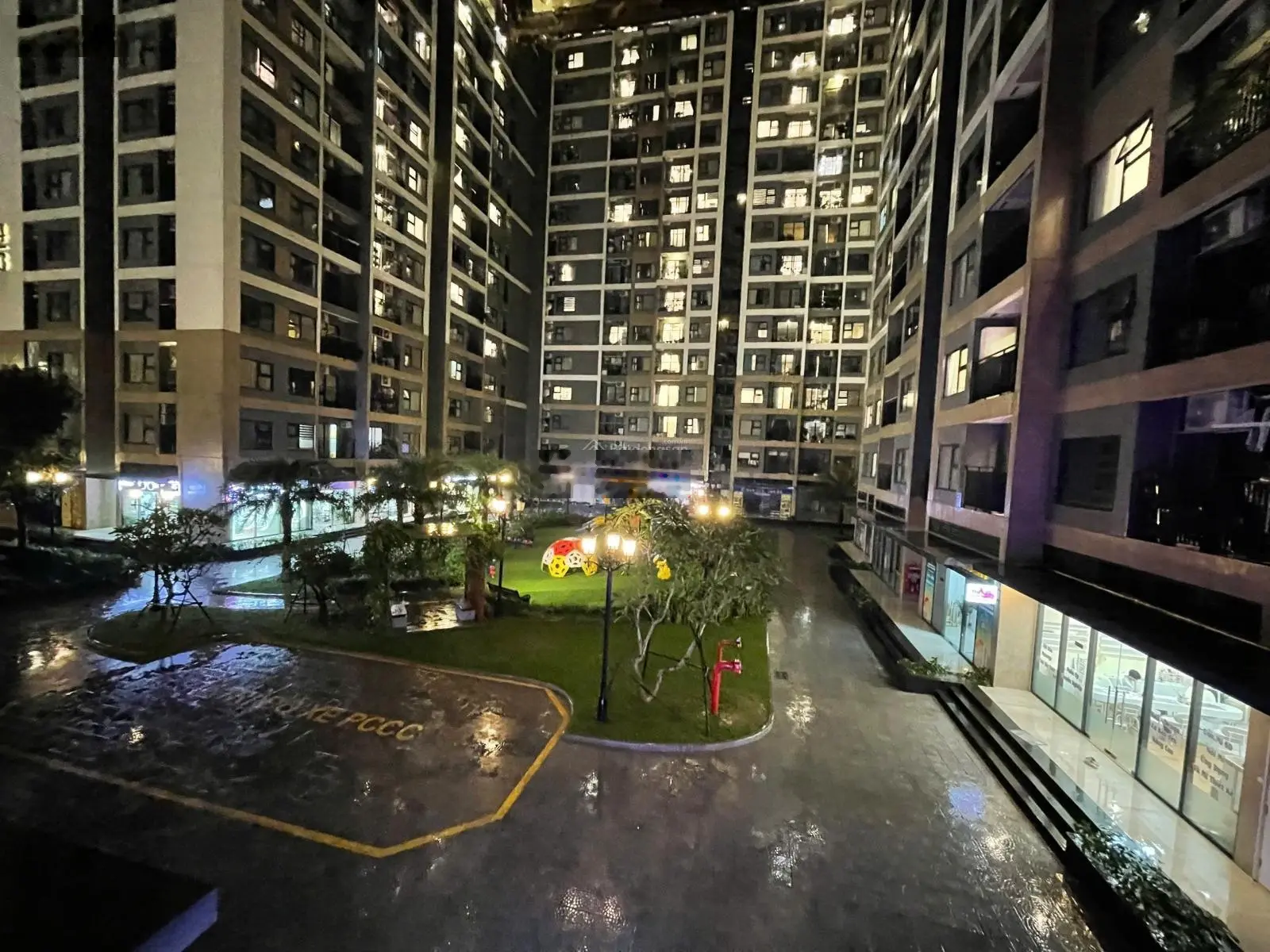 Chính chủ cần bán gấp căn hộ chung cư Studio 34m2 Tòa S402, KĐT Vinsmart City