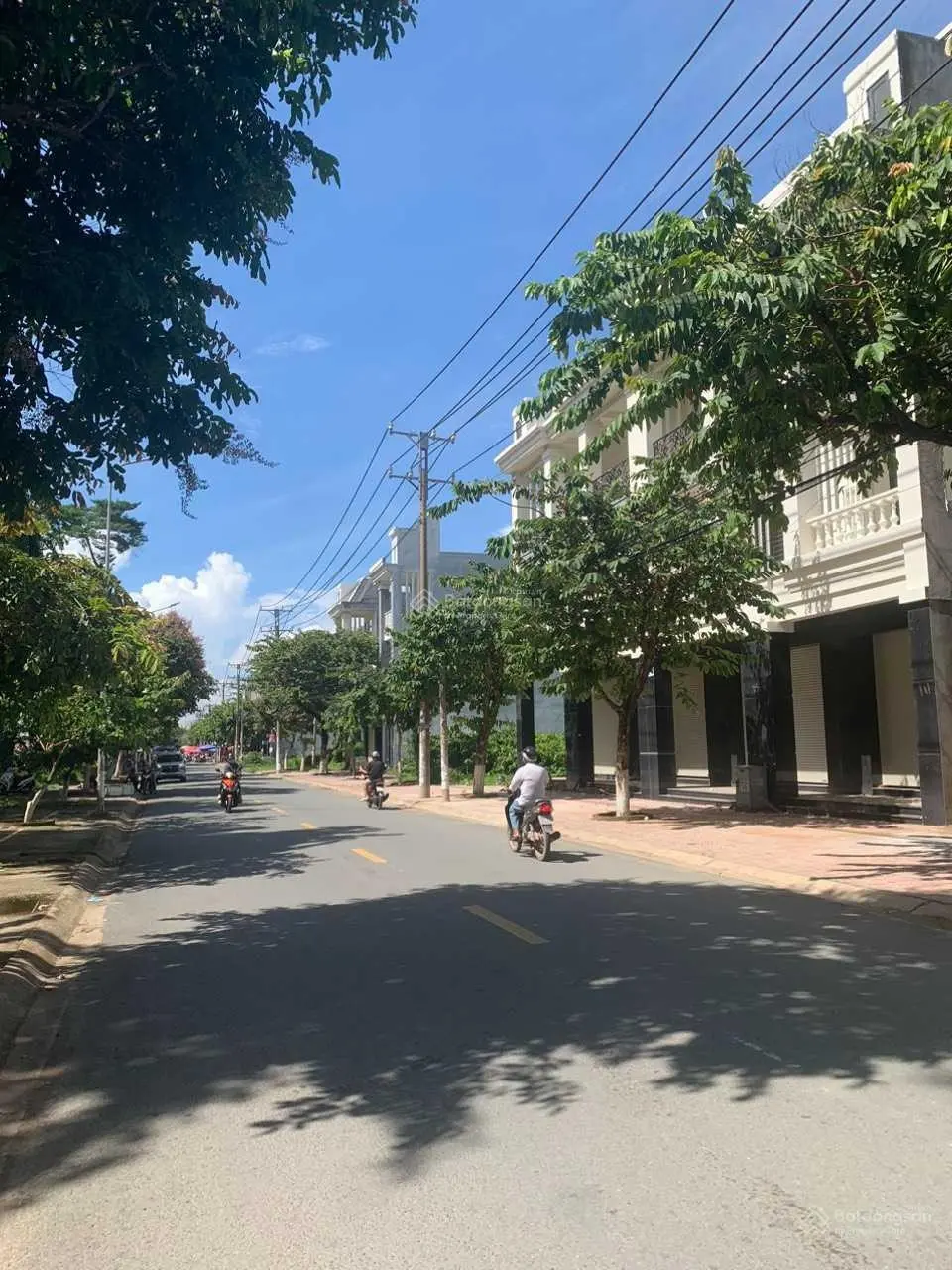 Nhà mặt tiền đường Nguyễn Thị Tồn P. Bửu Hòa, TP. Biên Hòa, diện tích 100m2 giá 4.6tỷ 0934 828 ***