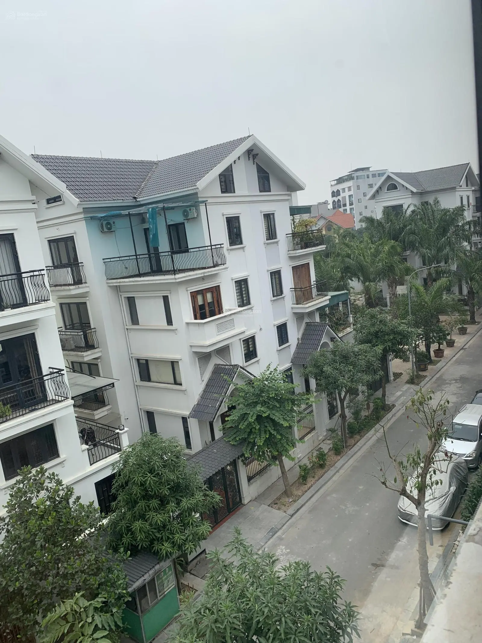 Chủ gửi cần bán nhanh căn biệt thự song lập 126m2 x 5 tầng, 1 hầm KĐT Xuân Phương. Giá nhỉnh 23 tỷ