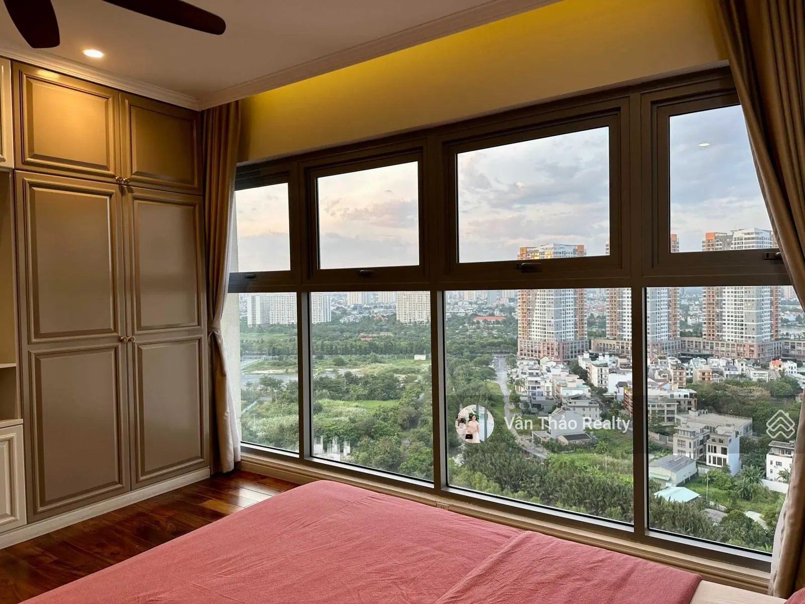 (Chuyên siêu phẩm) chỉ 9,5 tỷ - bán căn hộ 3PN View sông - Full nội thất đẹp - Đảo Kim Cương Quận 2