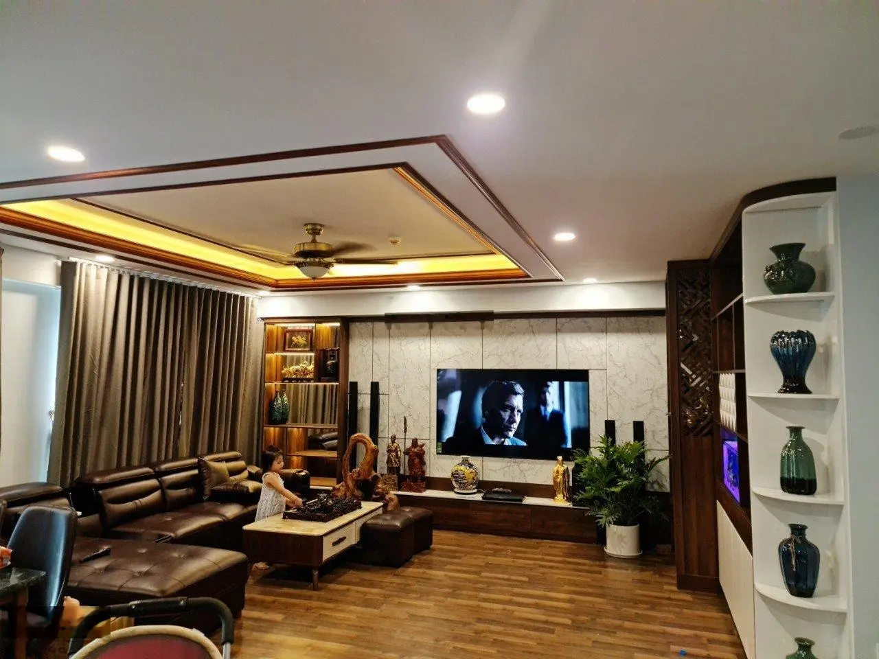 Chính chủ gửi bán căn góc 1604, 3N, 143m2, để lại tất cả nội thất, chung cư Green Diamond - Láng Hạ
