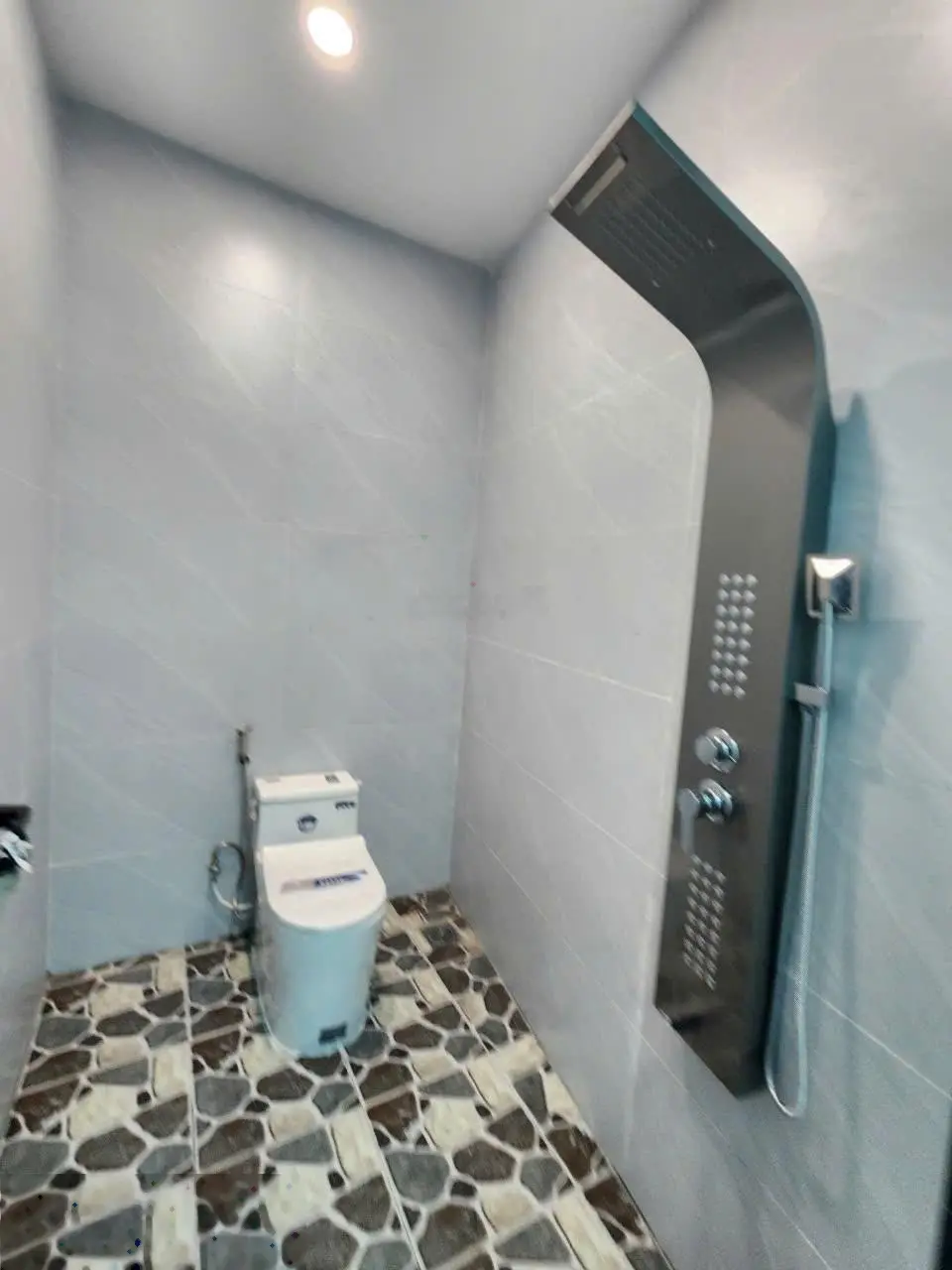 3ty6 nhà mới, DT 4,7x14 (64,5m2) 1 trệt 2 lầu 4PN gần vòng xoay An Phú