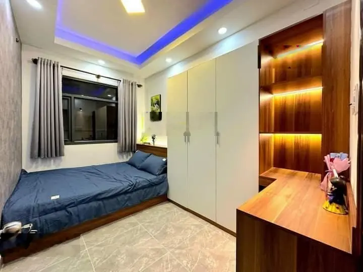 Đầu tư sinh lời ngay nhà Hoàng Văn Thụ, P 2, Tân Bình, DT 56m2, đang thuê 18 tr, giá 3 tỷ 890, SHR