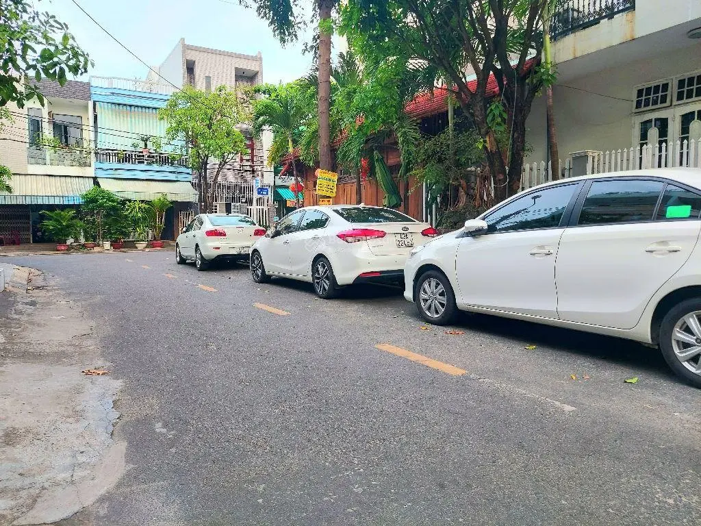 Bán căn biệt thự 150m2 ngang 9m sát đường 30/4 hoà cường bắc, hải châu. giá 11,5 tỷ thương lượng.