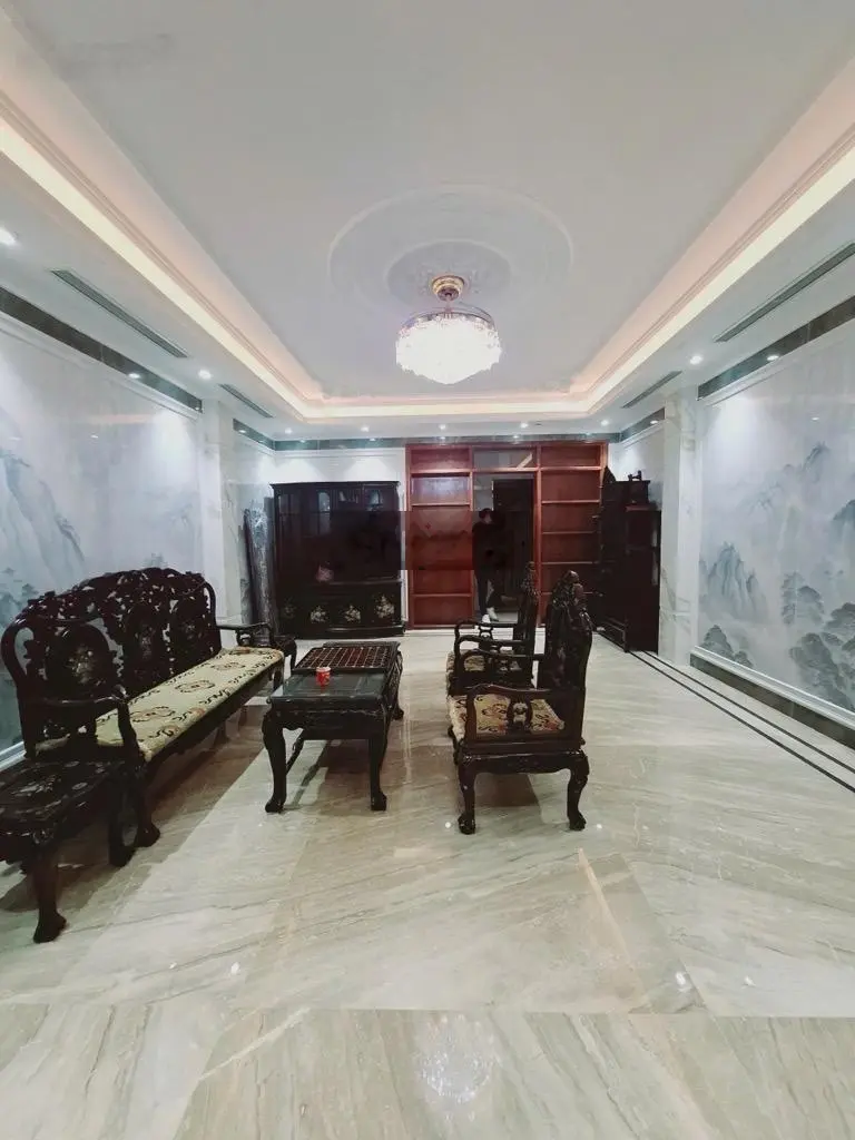 Bán nhà mặt phố Nông Vụ, Long Biên, 80M2 X7 tầng x thang máy x gara, ô tô tránh, KD-LH 0989819365