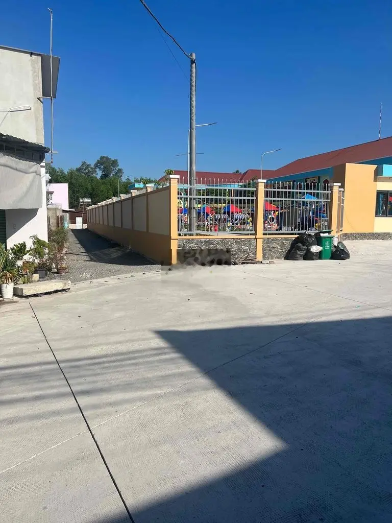 Chính Chủ Bán Gấp Lô Đất Ngay Trường Học Phước An