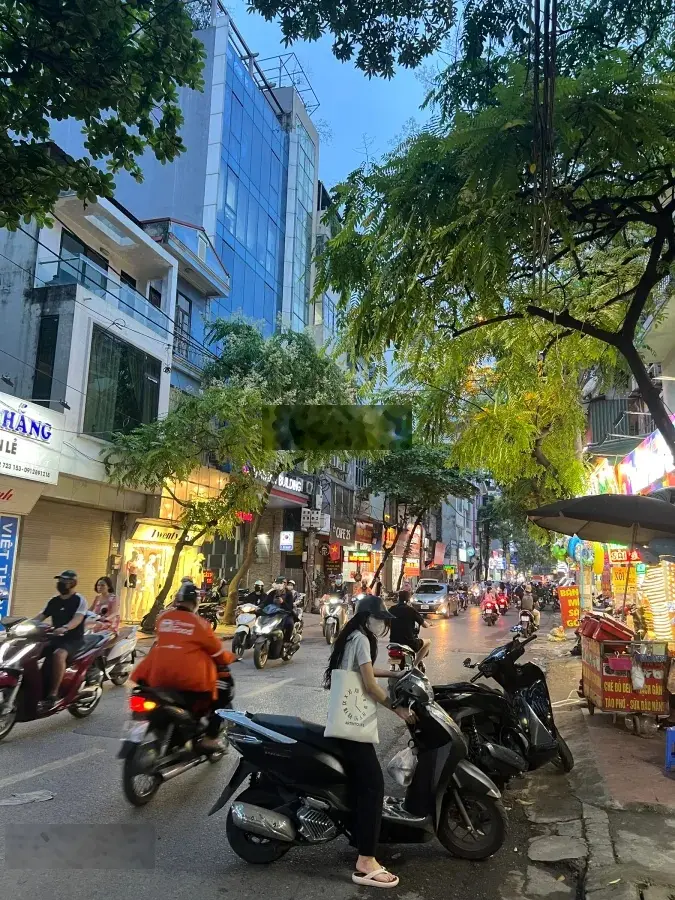 Bán nhà mặt phố Hoàng Văn Thái, Thanh Xuân. Diện tích 88m2