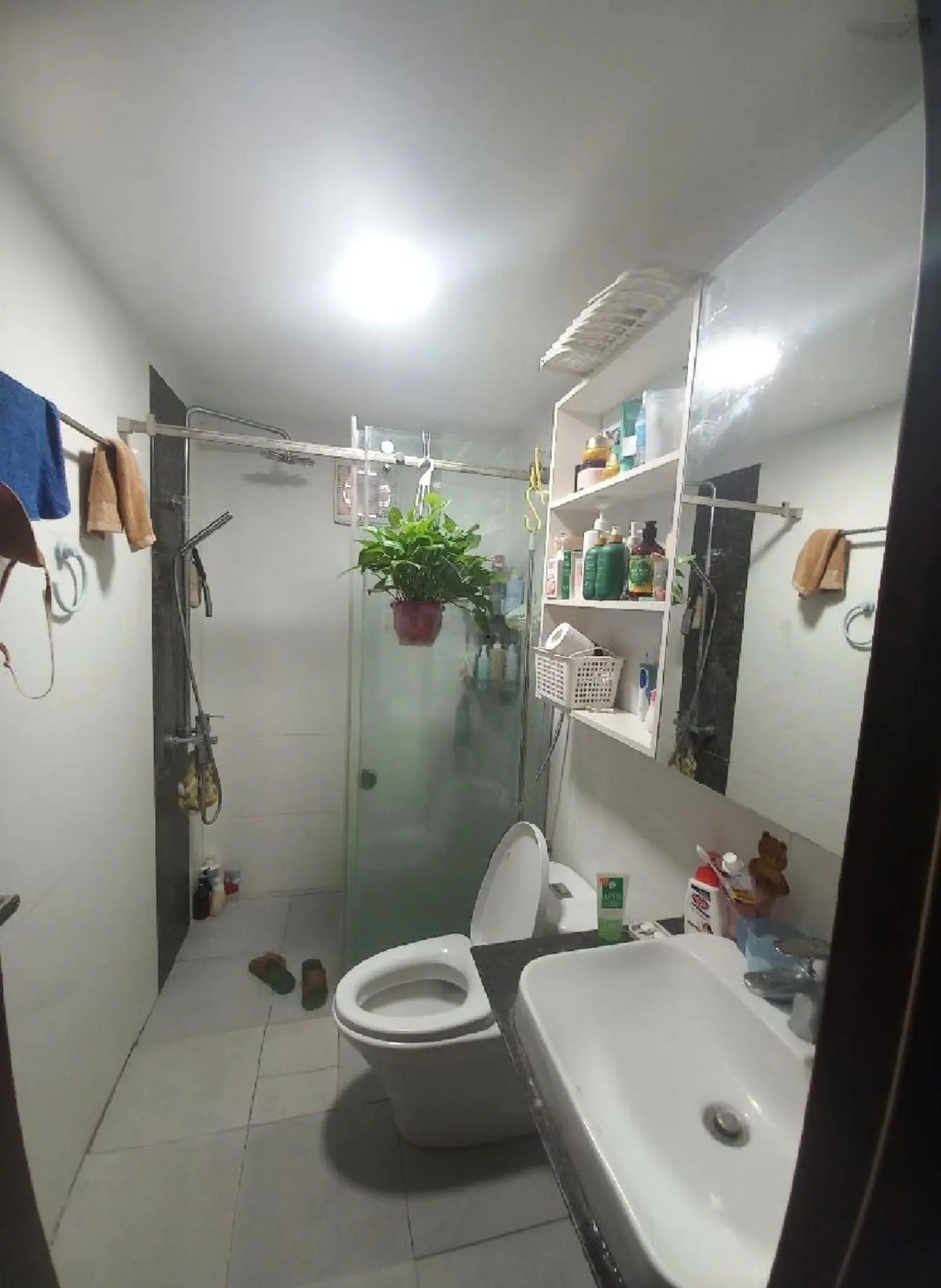 Bán nhà Cầu Diễn 60m2 - 8,8 tỷ ,nhà 2 thoáng ngõ thông, cách 10m ô tô tránh, tặng full N/T, ở ngay