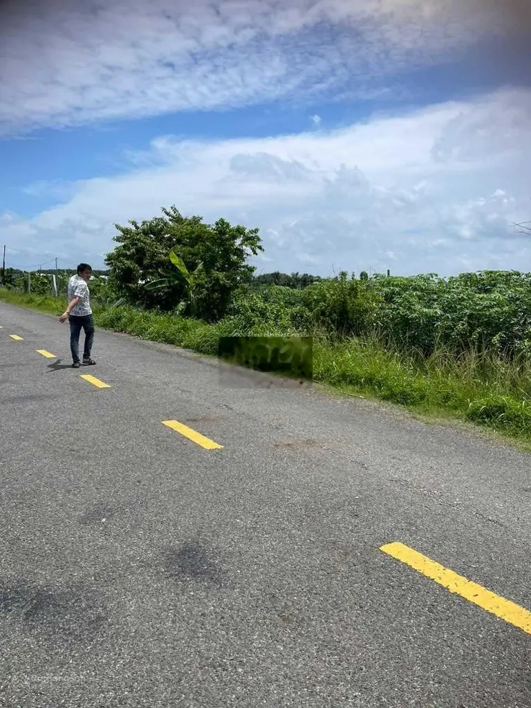 Bán gấp lô đất thuộc TP Tây Ninh cách núi Bà 3km,30x60 MT lộ 10, SHR