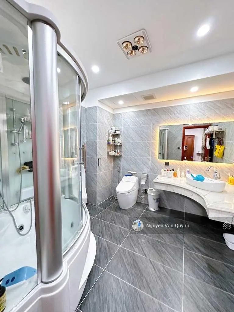 Bán biệt thự Lưu Hữu Phước, diện tích 273m2, lô góc mặt tiền 36m 5T nổi 1 tầng hầm, chủ thiện chí